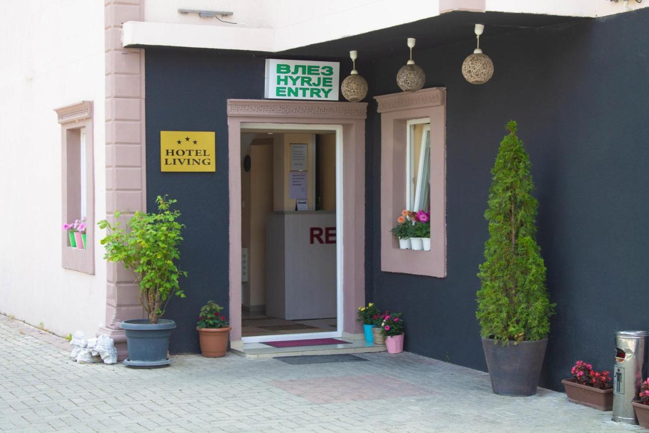 Hotel Living Suto Orizari Экстерьер фото