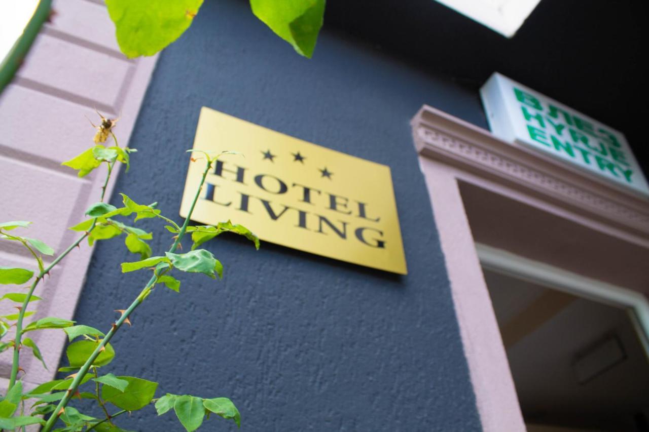 Hotel Living Suto Orizari Экстерьер фото