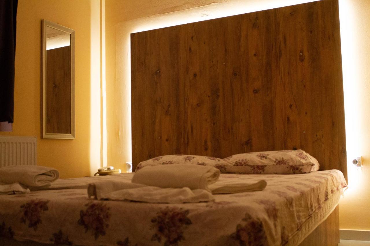 Hotel Living Suto Orizari Экстерьер фото